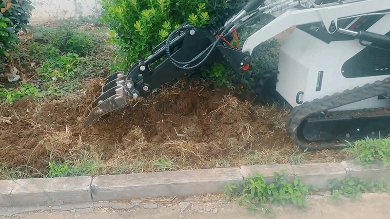 Landschaftsmulde fuer Bodenreinigung und Bodenniveauerhoerung